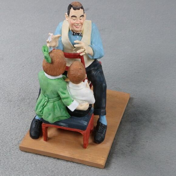 Norman Rockwell Nothing Up His Sleeve Danbury Mint Figurine 1993 Magic Trick - Picture 2 of 10